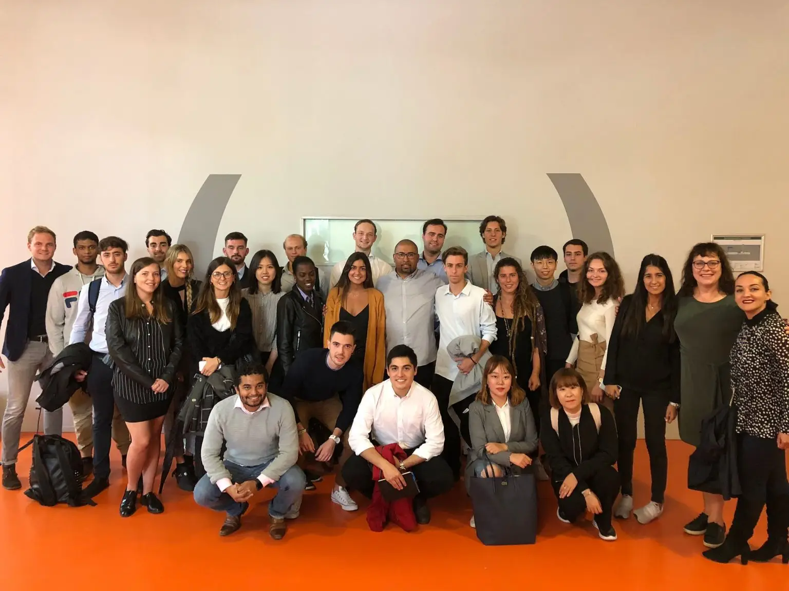 International students of the University of Applied Sciences Rotterdam with professors